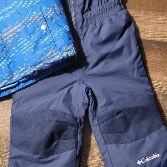 BNWT Toddler Buga Jacket & Bib Set Columbia Snow Suit - Picture 2 of 7
